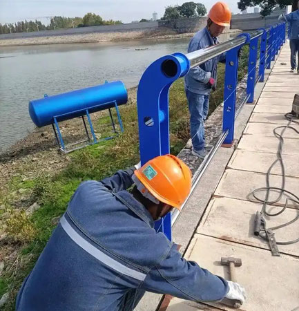 荷塘护栏安装